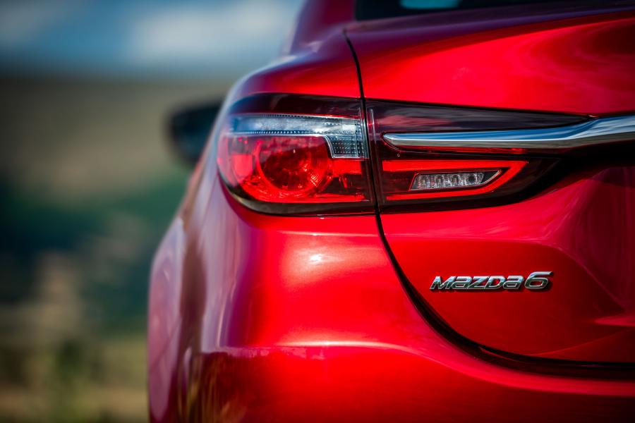 Детали экстерьера Mazda6 (GJ) 2018 года  (UK) (фото 13 из 46)